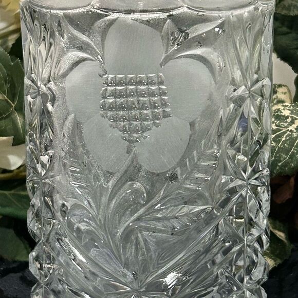 Vintage Crystal Glass Liquor Decanter With Lid 9 1/4” Clear Flower Pattern - Picture 4 of 11